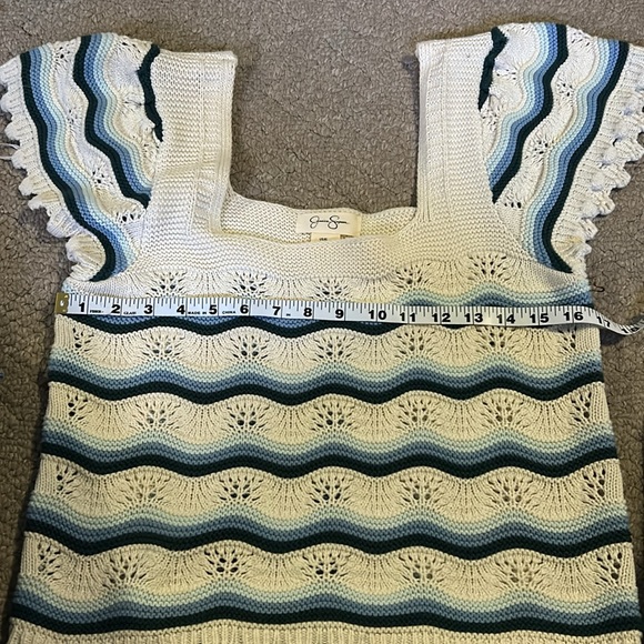 Jessica Simpson sweater - Picture 3 of 5